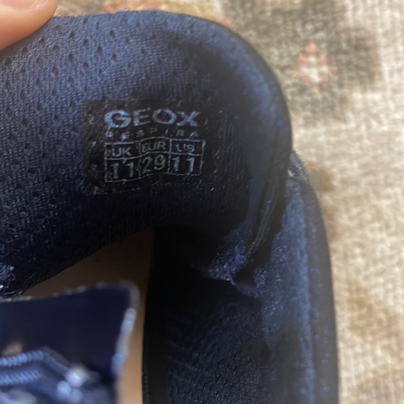 GEOX Girls Suede Sneakers Dark Blue Sz.11 - Picture 4 of 8